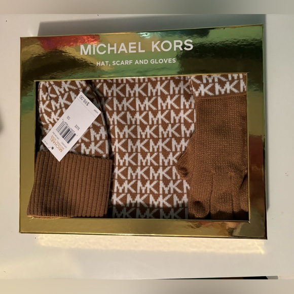 MICHAEL KORS SIGNATURE HAT, SCARF & GLOVES 3 PIECE SET, DARK CAMEL & CREAM, NWT - Picture 1 of 4